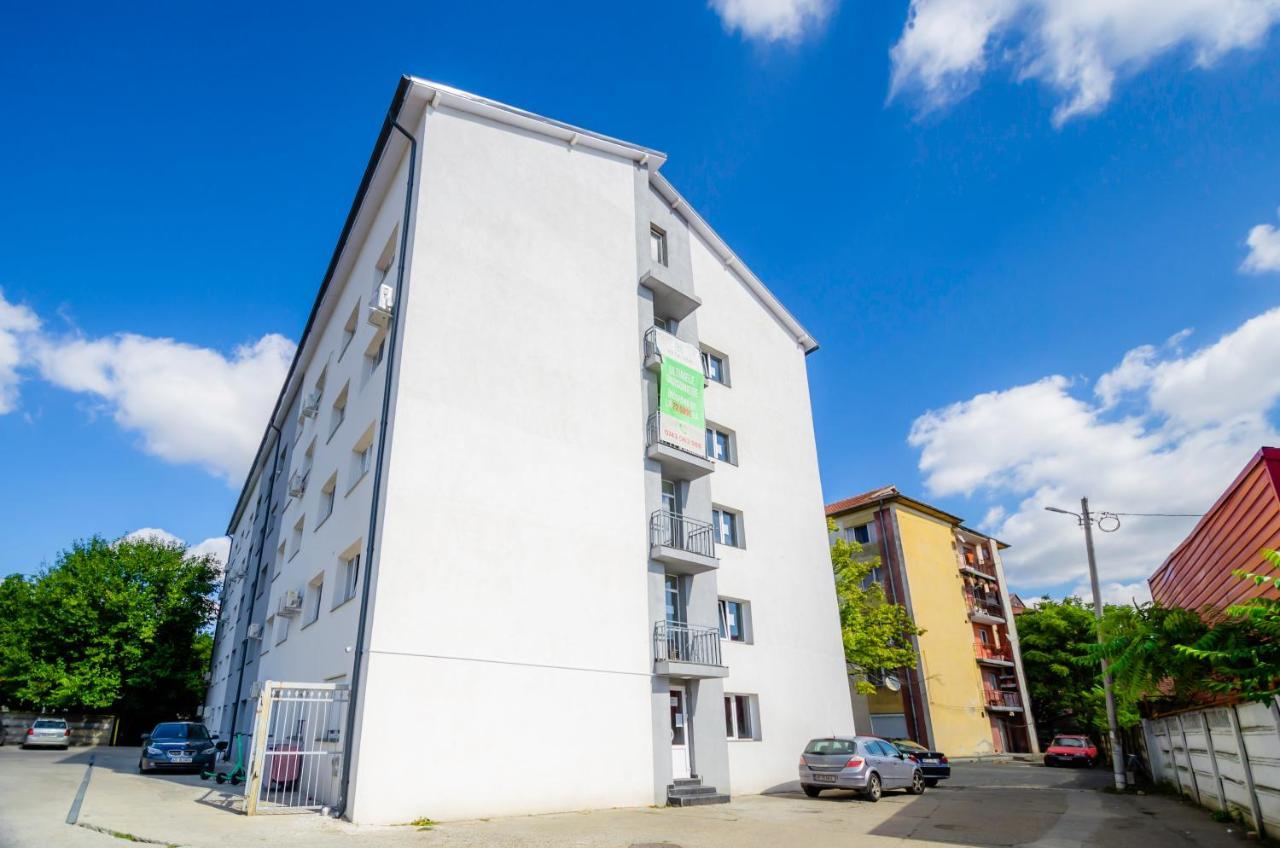 Apartament Cu O Camera Arad Eksteriør billede